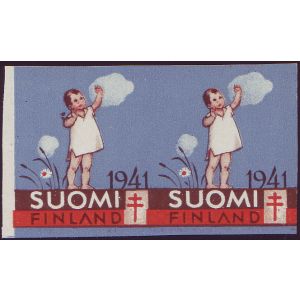 1941 Tyttö niityllä hammastamaton pari **